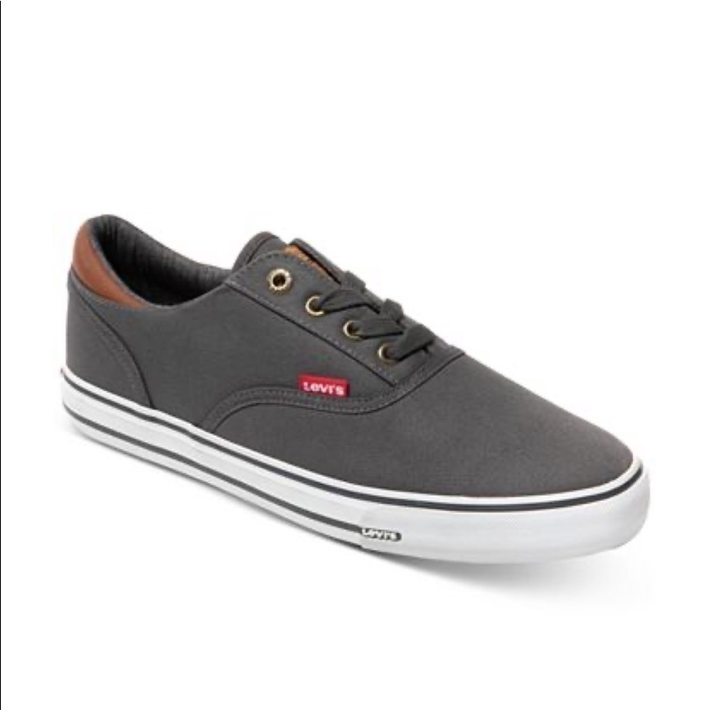 NWT men’s Levi’s Ethan 2 charcoal grey casual denim lace up sneaker size 7.5